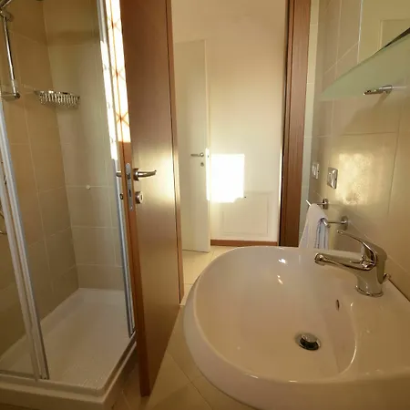 Barcarola Hotel apartamentowy Sirmione