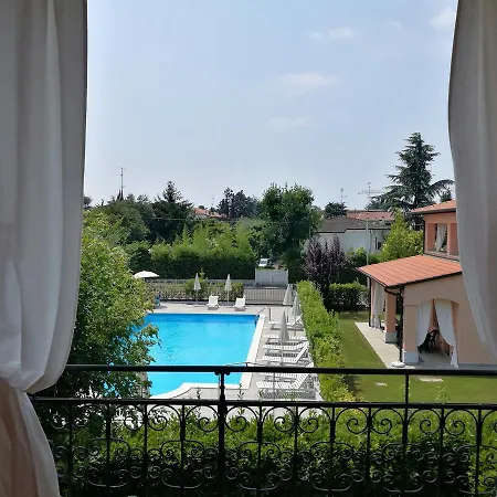 Barcarola Aparthotel Sirmione